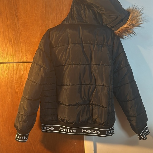 Puffer jacket with hoodie - Picture 3 of 3